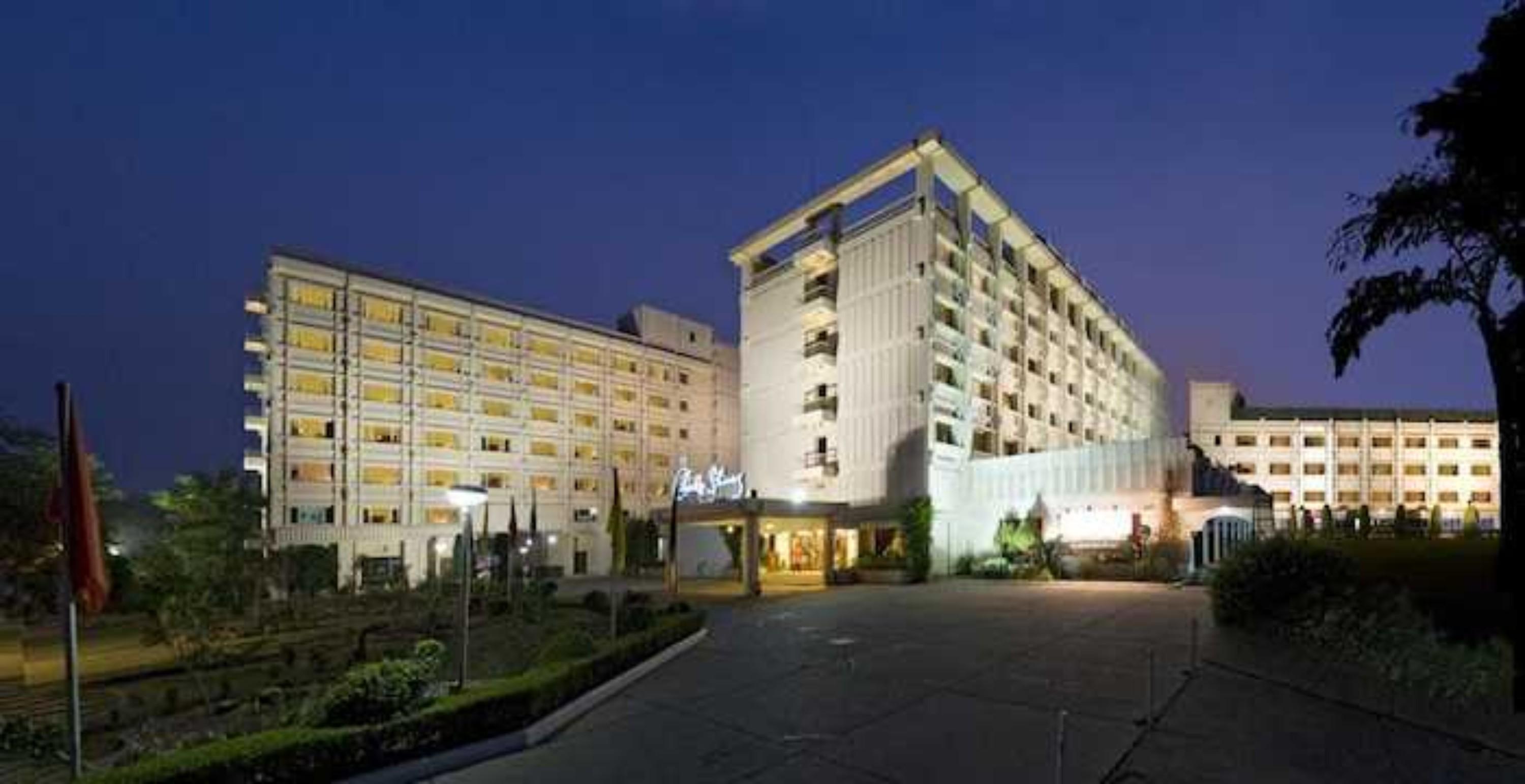 Hotel Clarks Shiraz Agra  Dış mekan fotoğraf