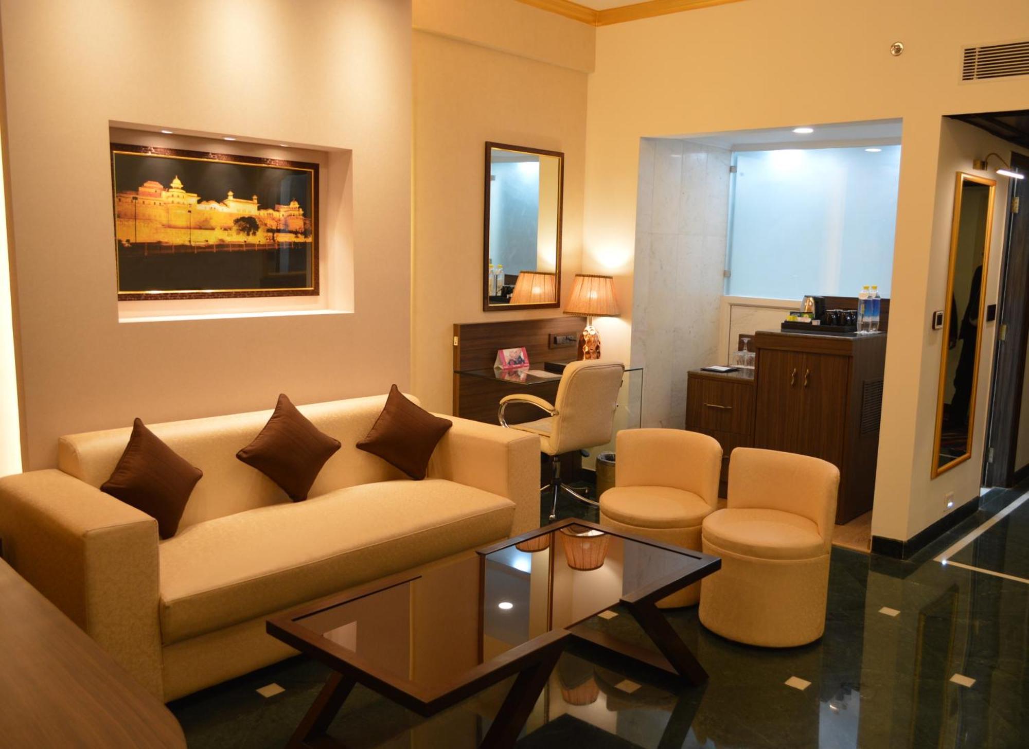 Hotel Clarks Shiraz Agra  Dış mekan fotoğraf