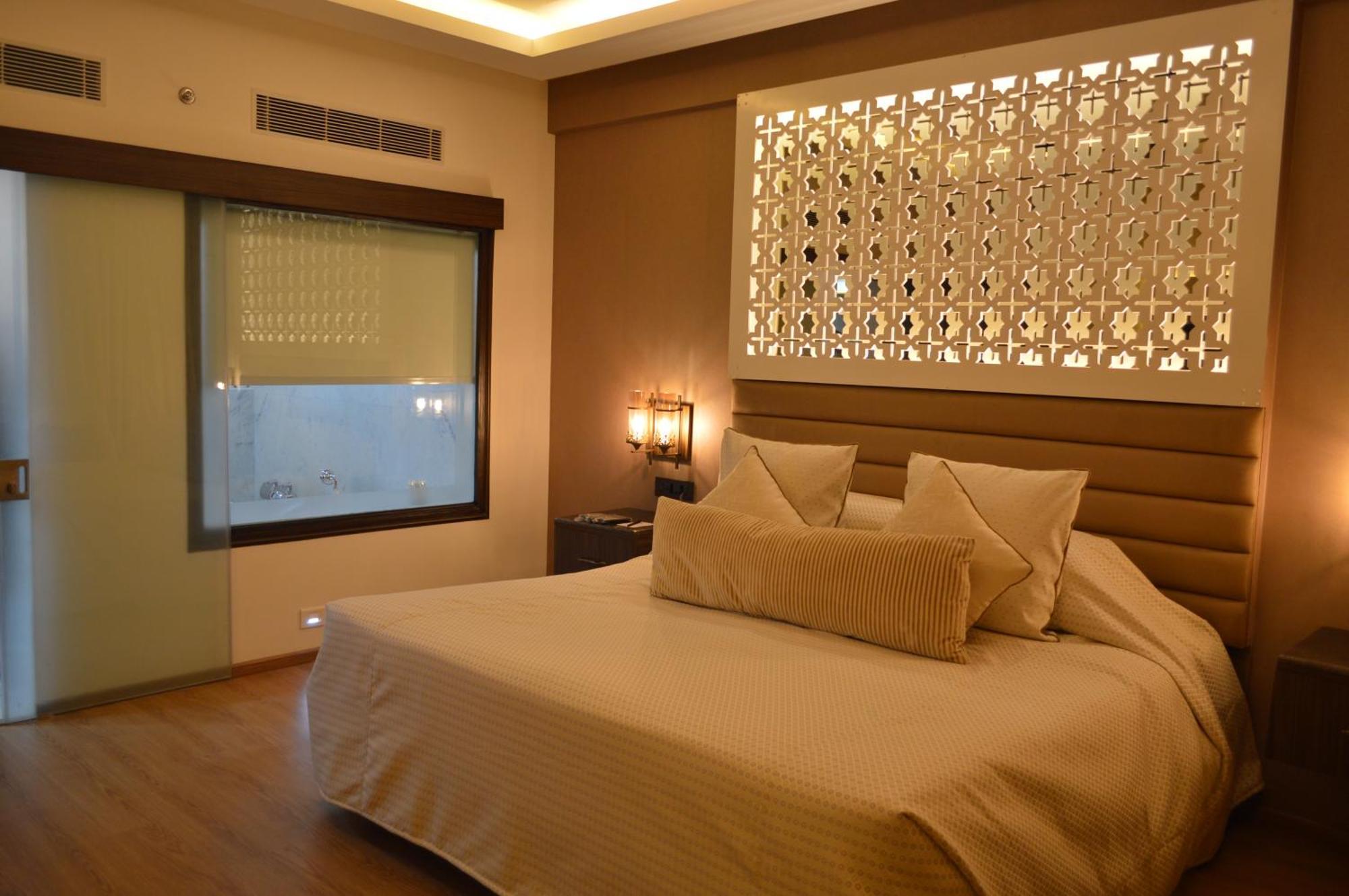 Hotel Clarks Shiraz Agra  Dış mekan fotoğraf